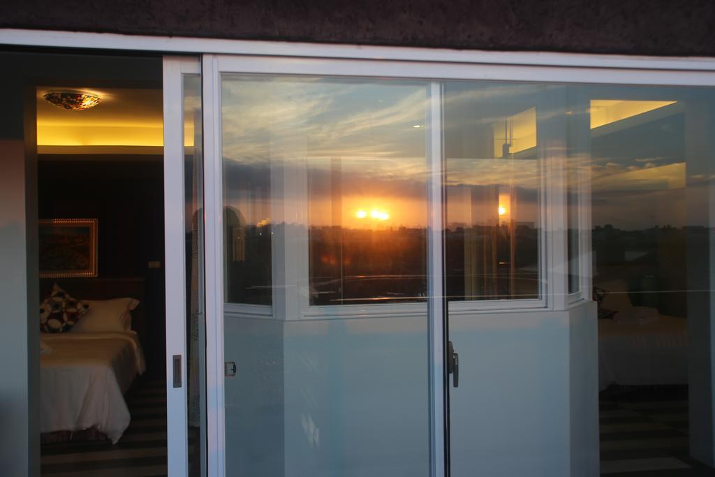Malibu Oceanview Homestay Манонг Екстериор снимка
