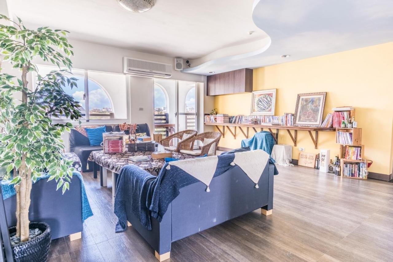Malibu Oceanview Homestay Манонг Екстериор снимка