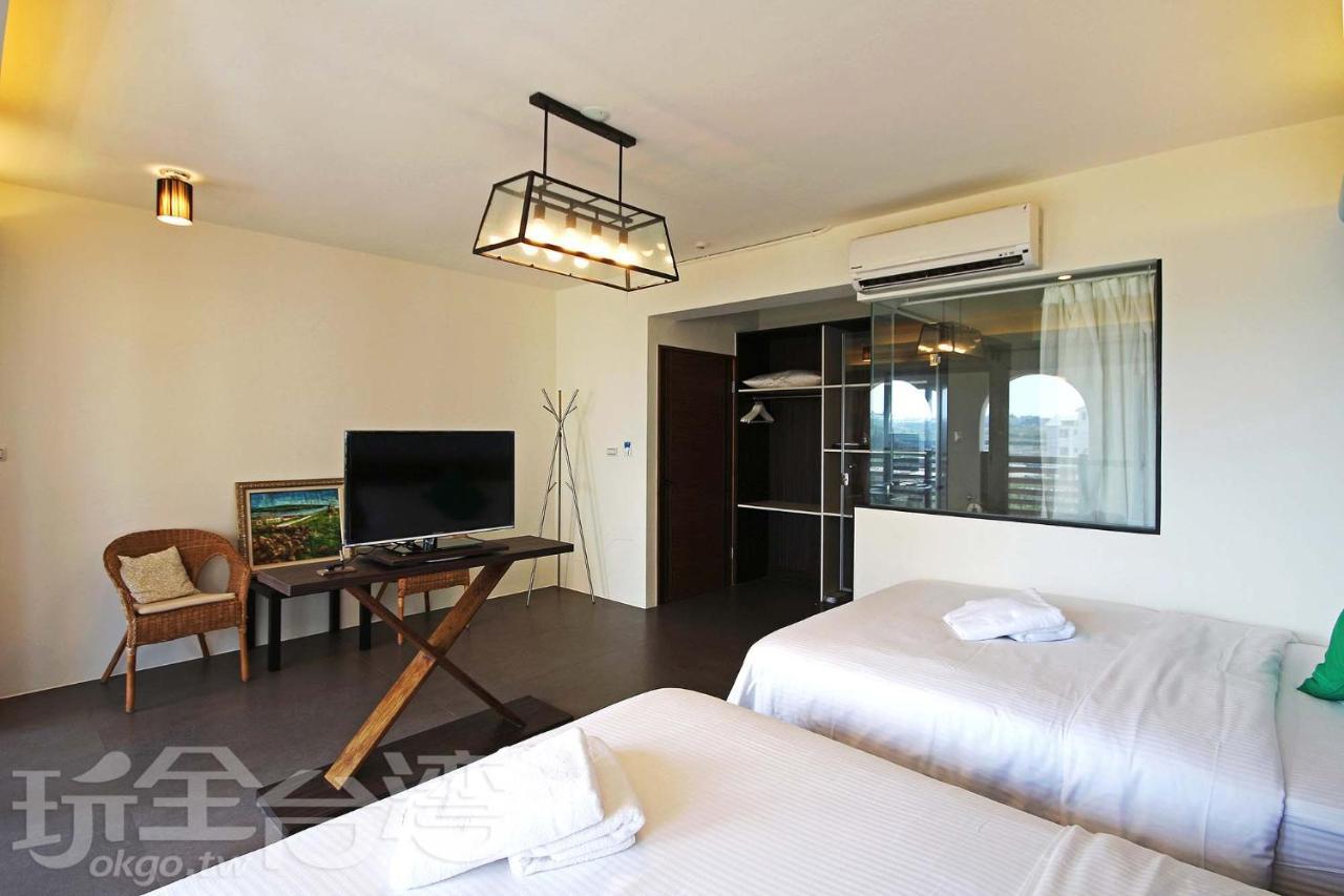 Malibu Oceanview Homestay Манонг Екстериор снимка