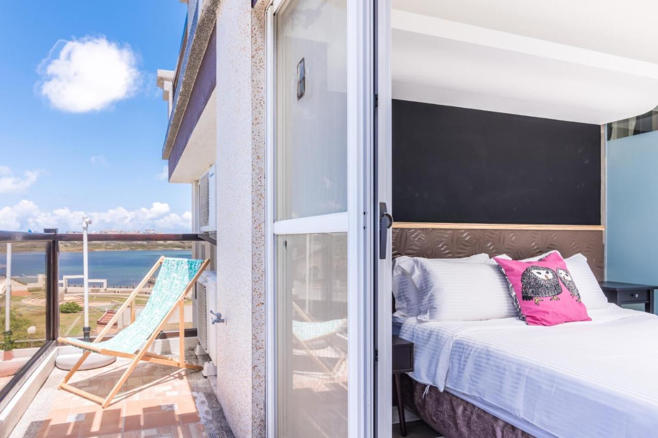 Malibu Oceanview Homestay Манонг Екстериор снимка